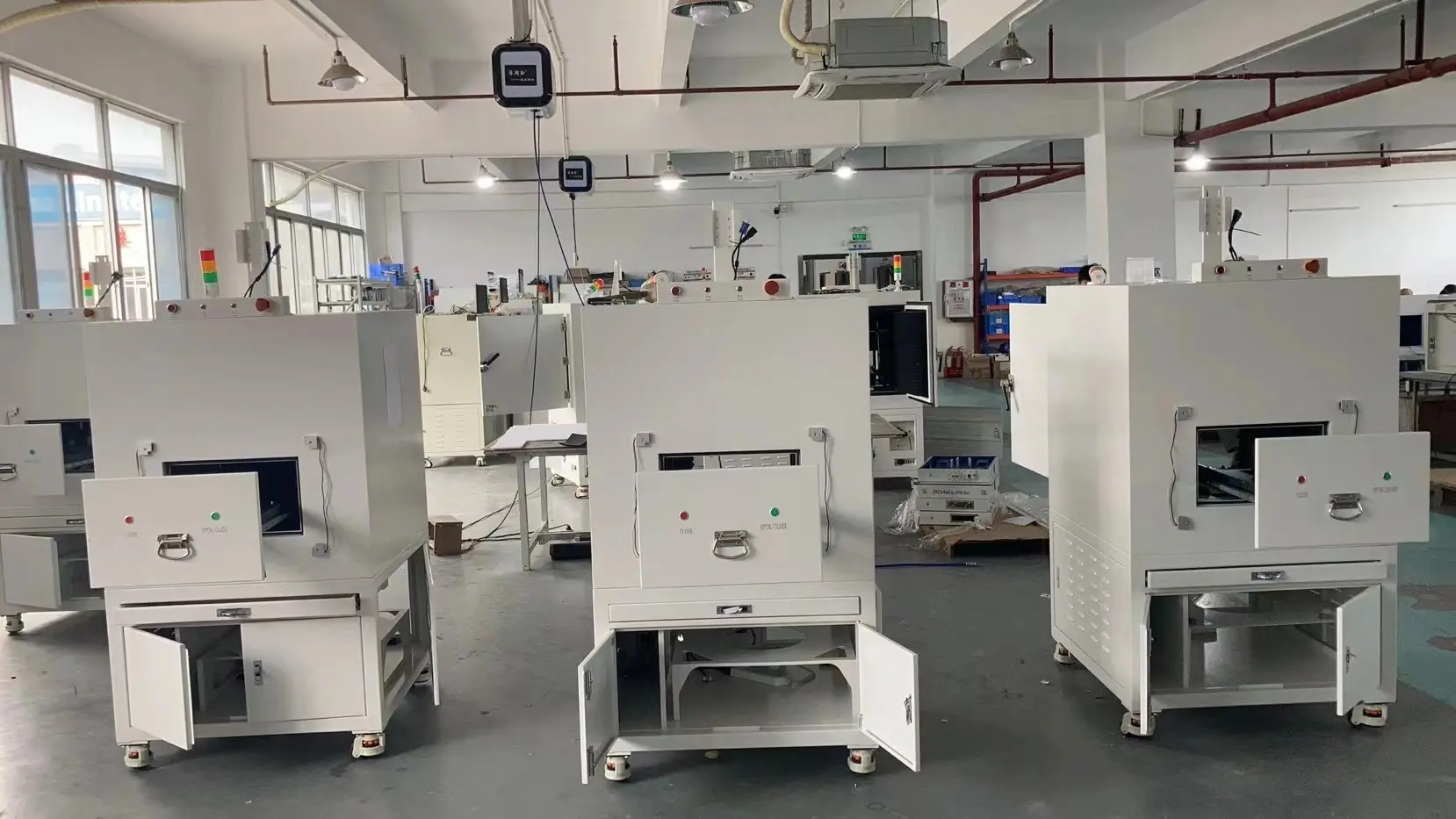 What is the Internal Structure of the Shield box or Acoustic Chamber