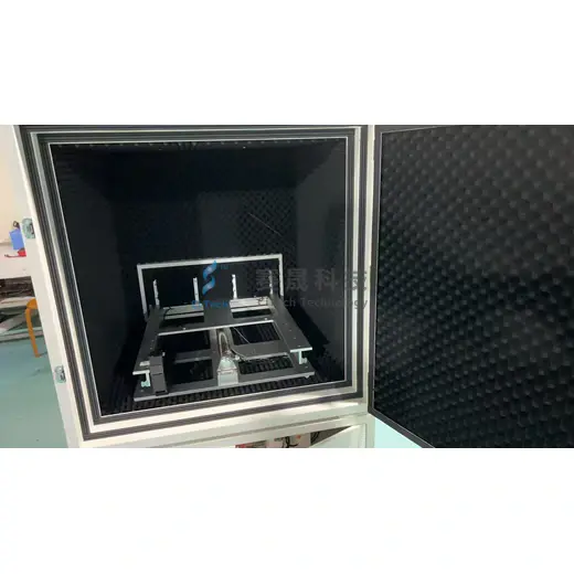 Robot vacuum cleaner tests the soundproofing box
