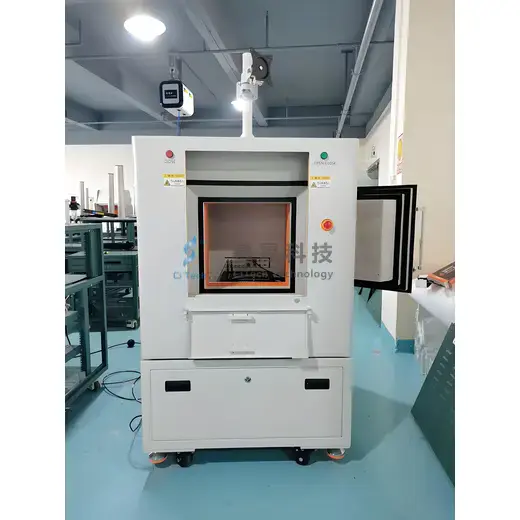 Knife acoustic chamber