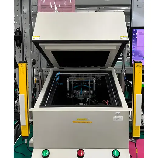 Pneumatic acoustic chamber